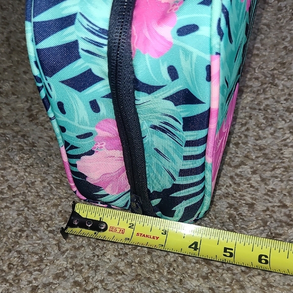 Hurley Pink and Green Tropical Cosmetic Bag with Leaf Design - Picture 7 of 8